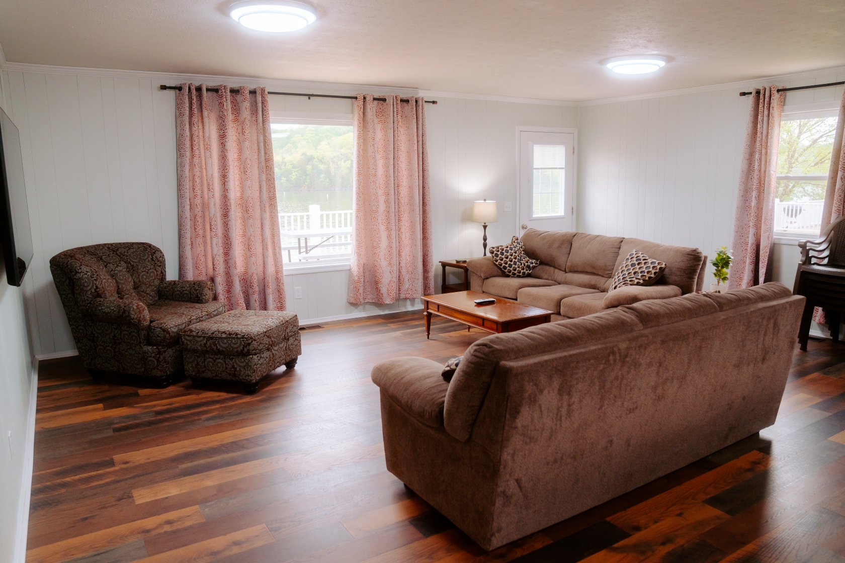 2025_WGR_Cabin_3B_Living Room