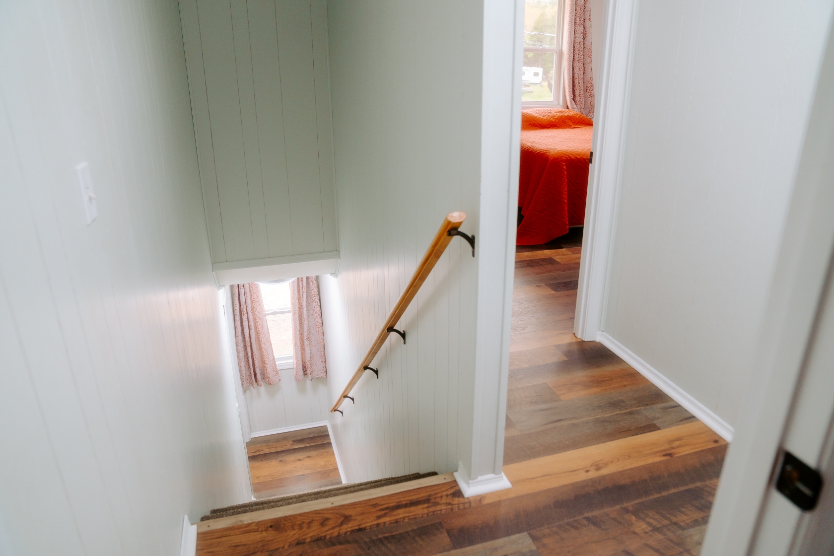 2025_WGR_Cabin_3B_Staircase