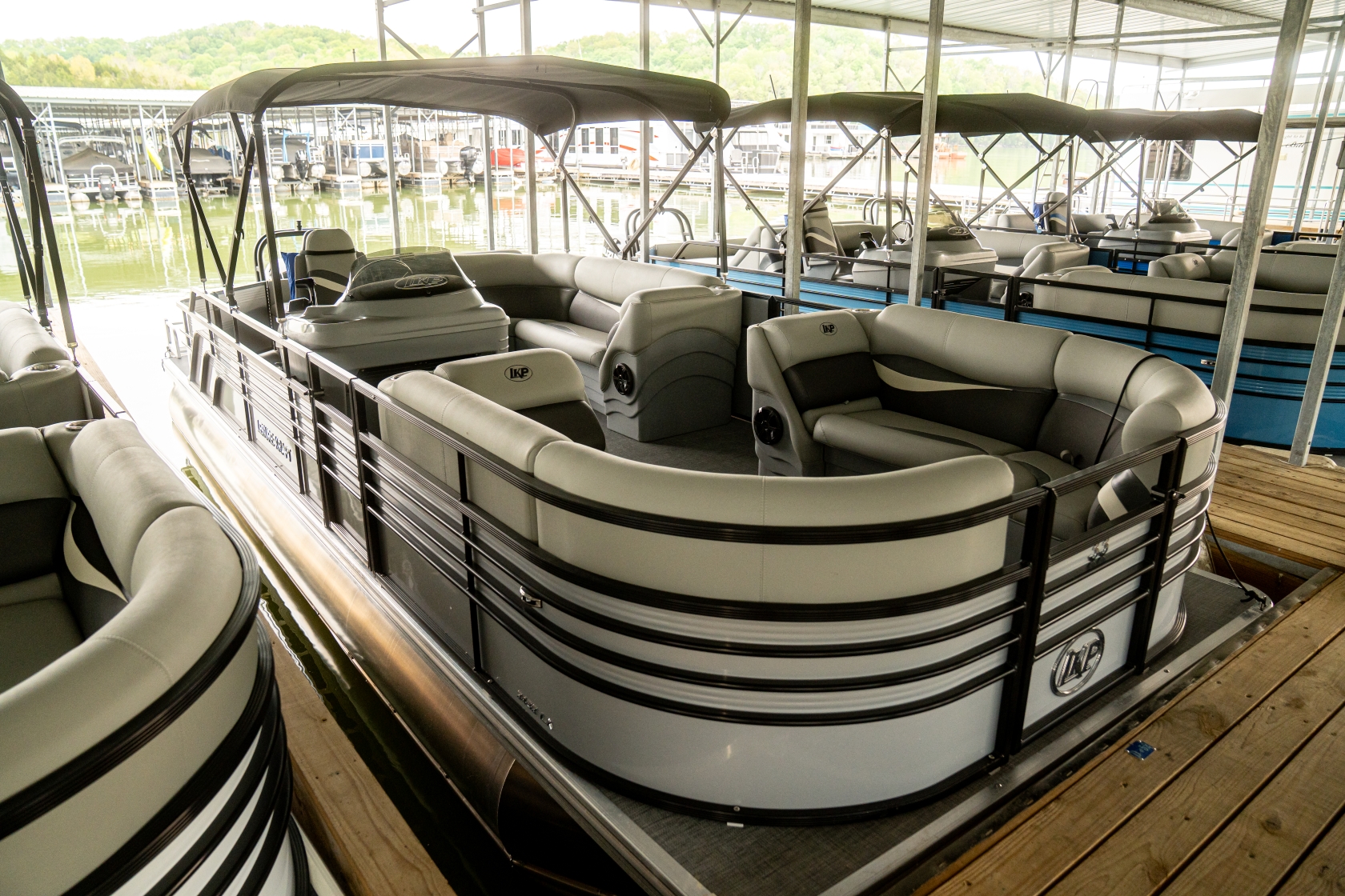 2025_WGR_Boat 33.2
